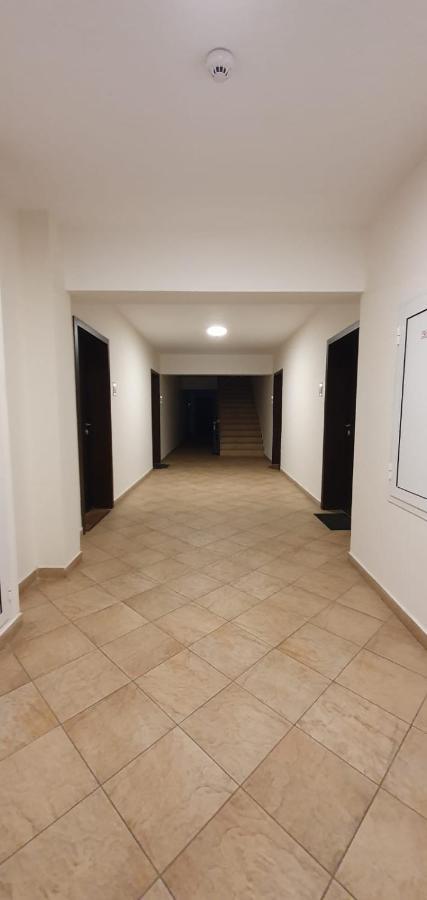 ياش Lara 65 - Cozy & Modern Apartment @ Conest المظهر الخارجي الصورة